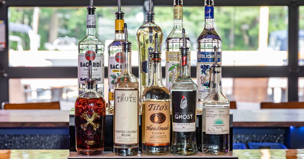 Events Dox on Winnisquam American Restaurant in Tilton, NH