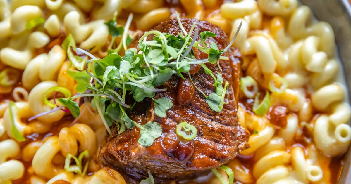 Order Online Dox on Winnisquam American Restaurant in Tilton, NH