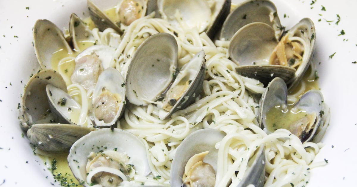 Linguine & Clams DInner Menu Outriggers Restaurant