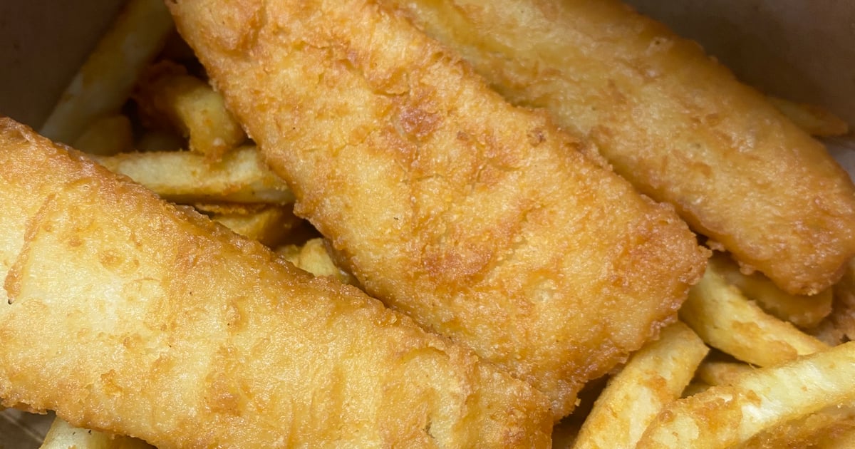 Fish & Chips - Lunch Menu - Ferring Deli - Deli in Baldwin, NY
