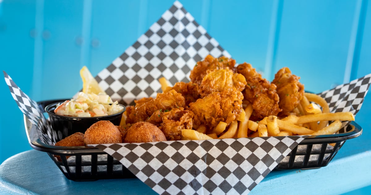 Fresh Fried Oysters Restaurant Eaton s Beach Sandbar Grill 