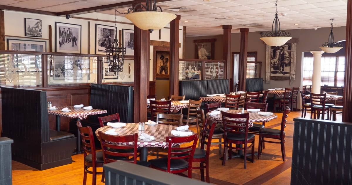 Functions - DiParma Italian Table - Italian Restaurant in West Yarmouth, MA