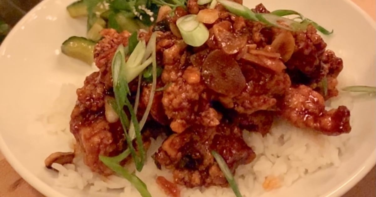 Korean Garlic Fried Chicken (Kkanpunggi) Main Ginger Pig