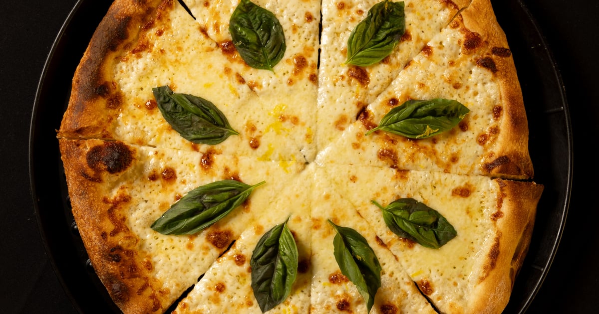 16" Pizza Bianco Hand Toss Pizza Food Casa de Pizza