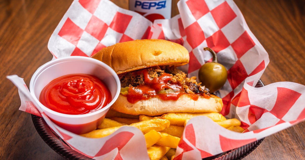 Chopped BBQ Sandwich Food River Smith's Chicken & Catfish Seafood