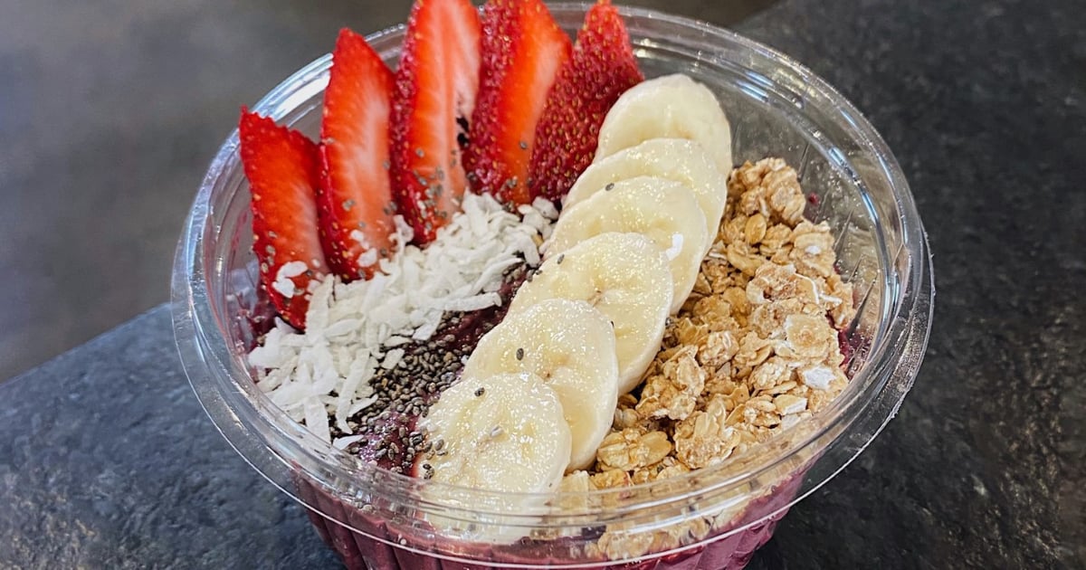 Acai Bowl Smoothies & Acai Bowls (ToGo) Town Market Restaurant