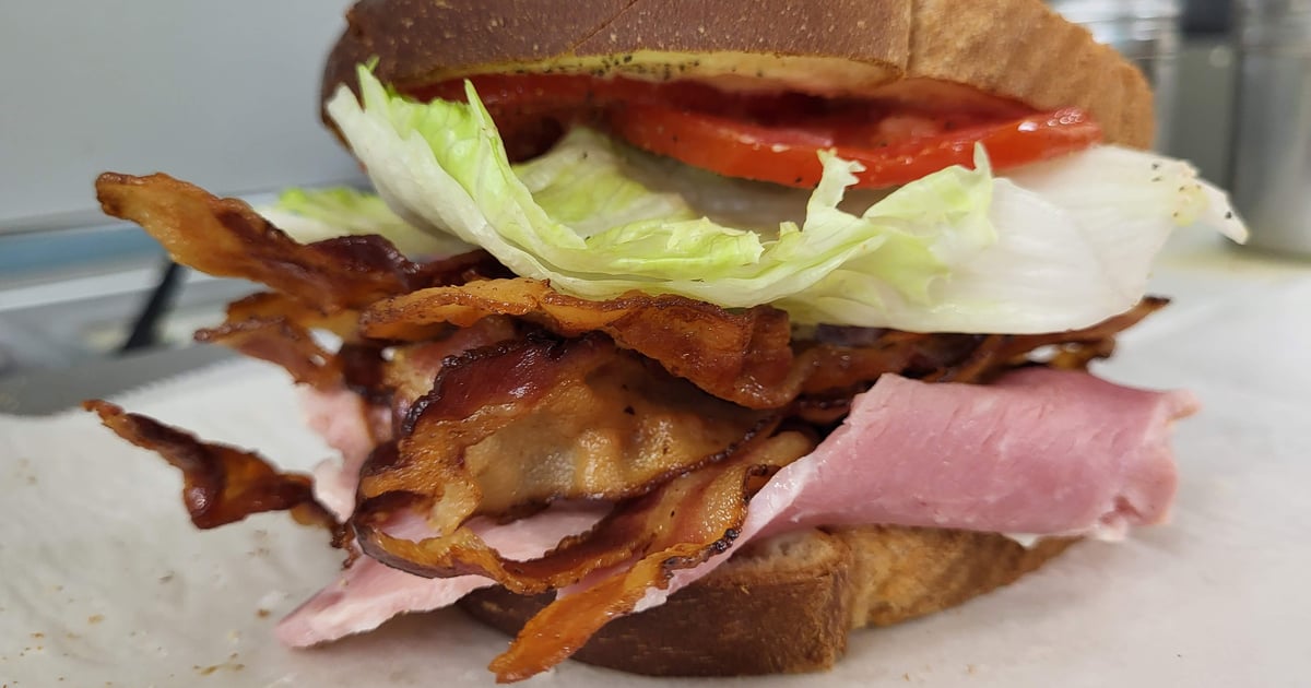 Gallery - Rayfield Meat Center - Burger Joint in Wadesboro, NC