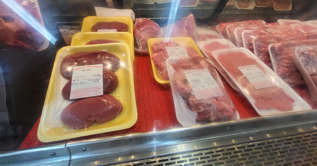 Join Our Team - Rayfield Meat Center - Burger Joint in Wadesboro, NC