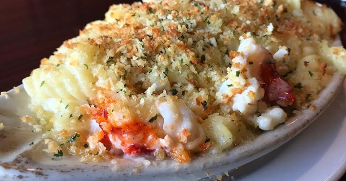 Lobster Mac & Cheese Lunch Bailey's Surf N Turf Seafood