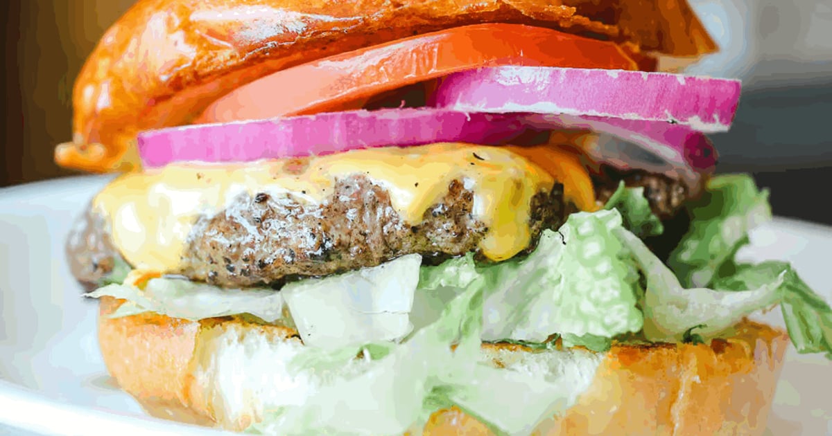 Perfect Burger - Large 8 oz - Town Hall Burger & Beer - Burger
