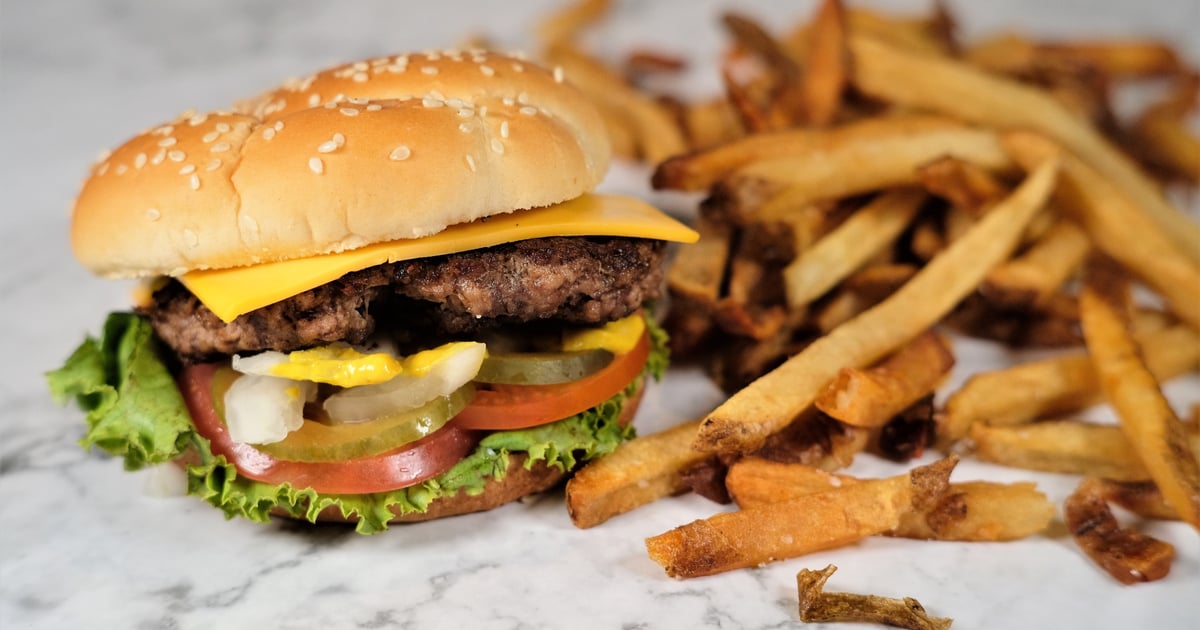 1-us-angus-cheeseburger-us-cafe-menu-us-cafe-burgers-wings