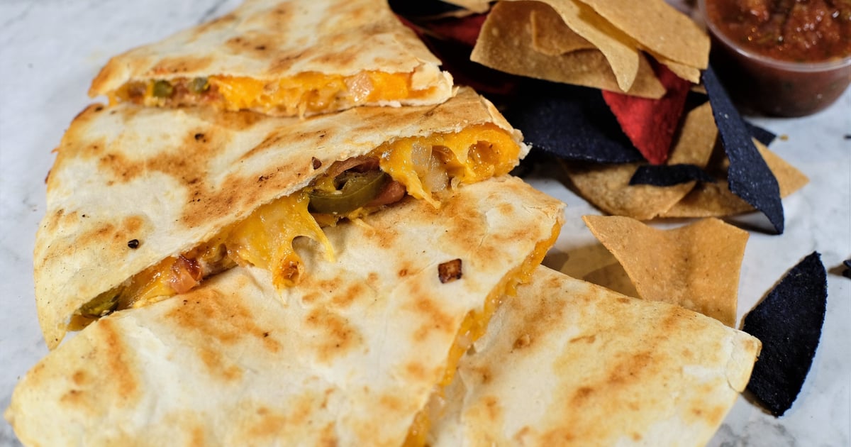 Cheese Quesadilla Hot Dogs & Quesadillas US Cafe Burgers & Wings