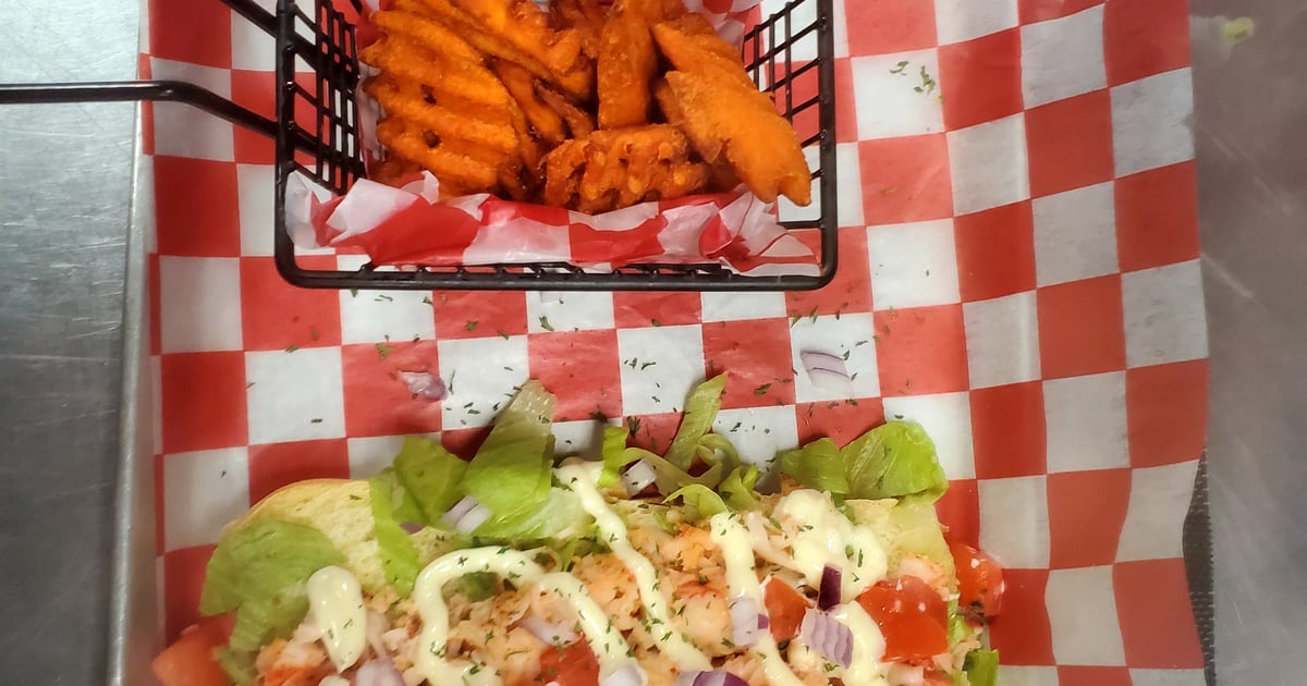Lobster Roll Menu The Boil Yard Seafood Restaurant in Crystal