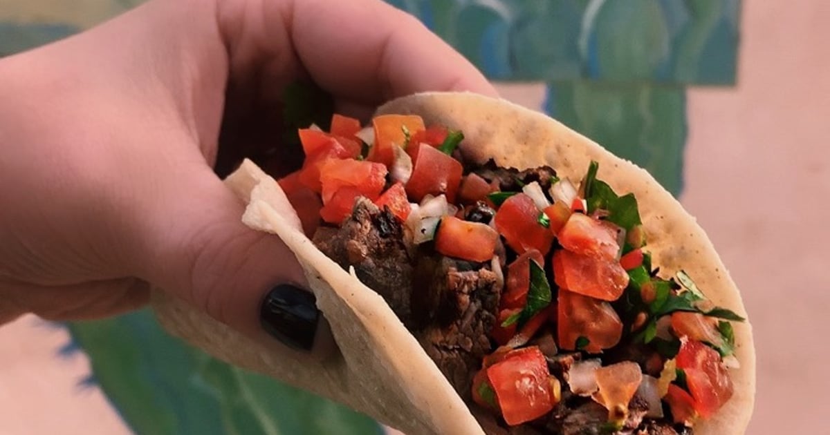 Carne Asada Tacos Lunch Dinner Coyote Grill Laguna Beach Mexican Restaurant In Laguna Beach Ca