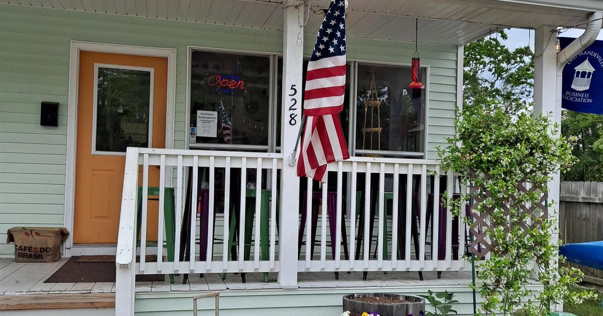 Girod Street Market And Deli Sandwich Restaurant in Mandeville, LA