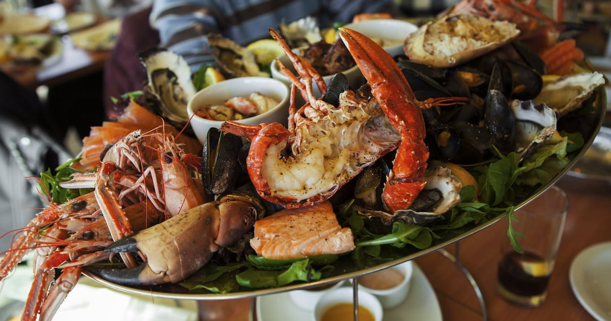 Fresh Ketch Seafood Restaurant in Hyannis, MA