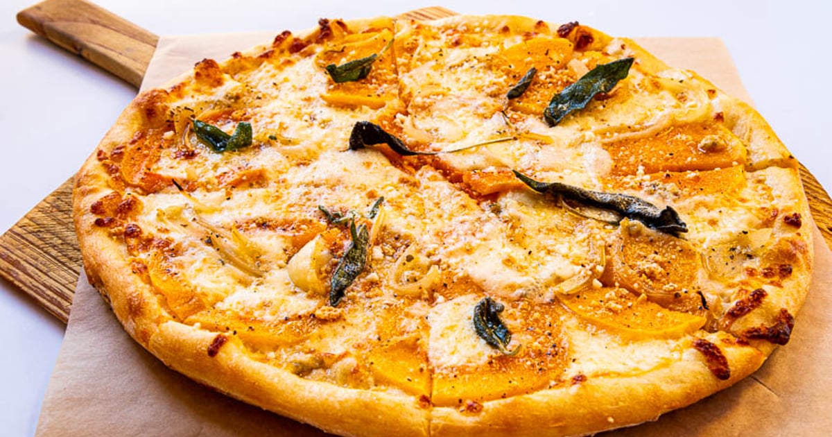 Pizza del Papa (Butternut Squash and Smoked Mozzarella Pizza)