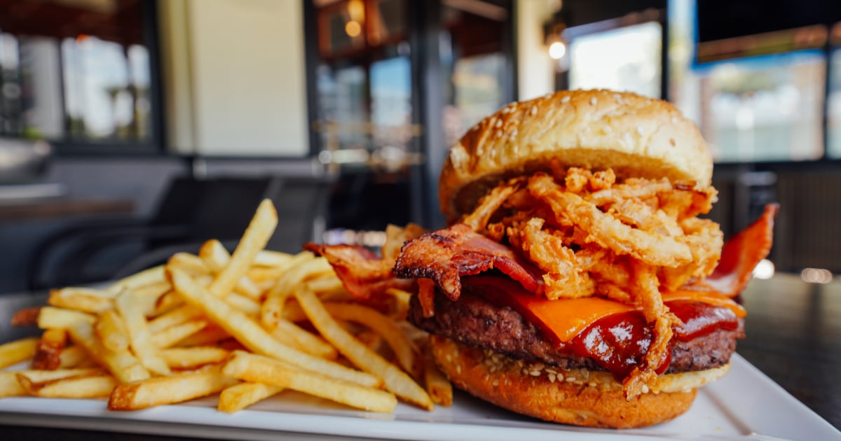 BBQ Bacon Burger - Burgers - Heroes Restaurant & Brewhouse-Eastvale