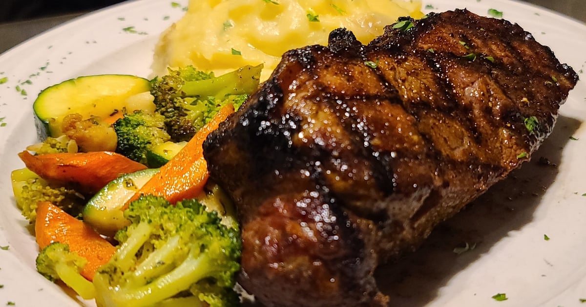 The Melrose Grill Renton - ixx76fp