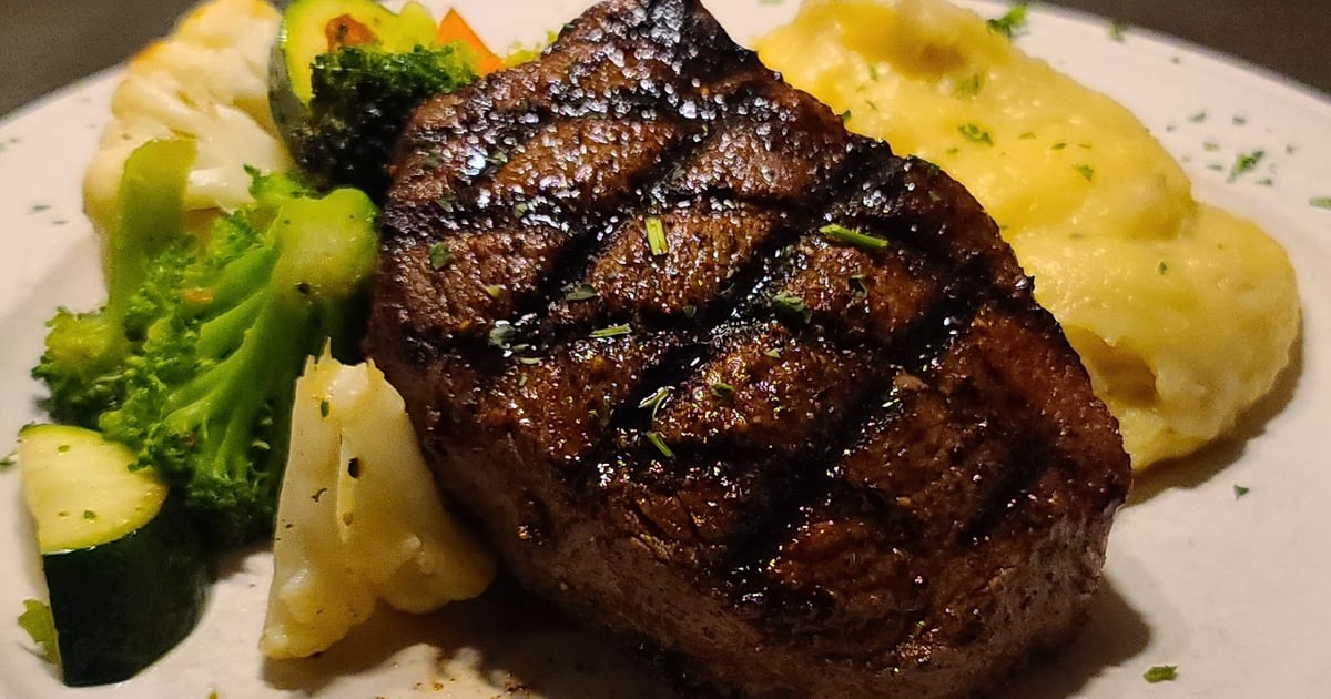 Prime Top Sirloin - To Go Menu - The Melrose Grill