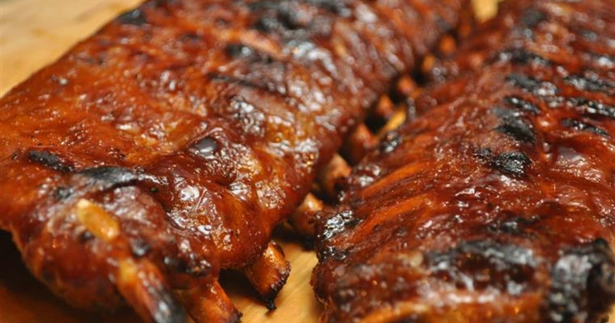 Boomerangs Original Ribs Restaurant in Solomons, MD