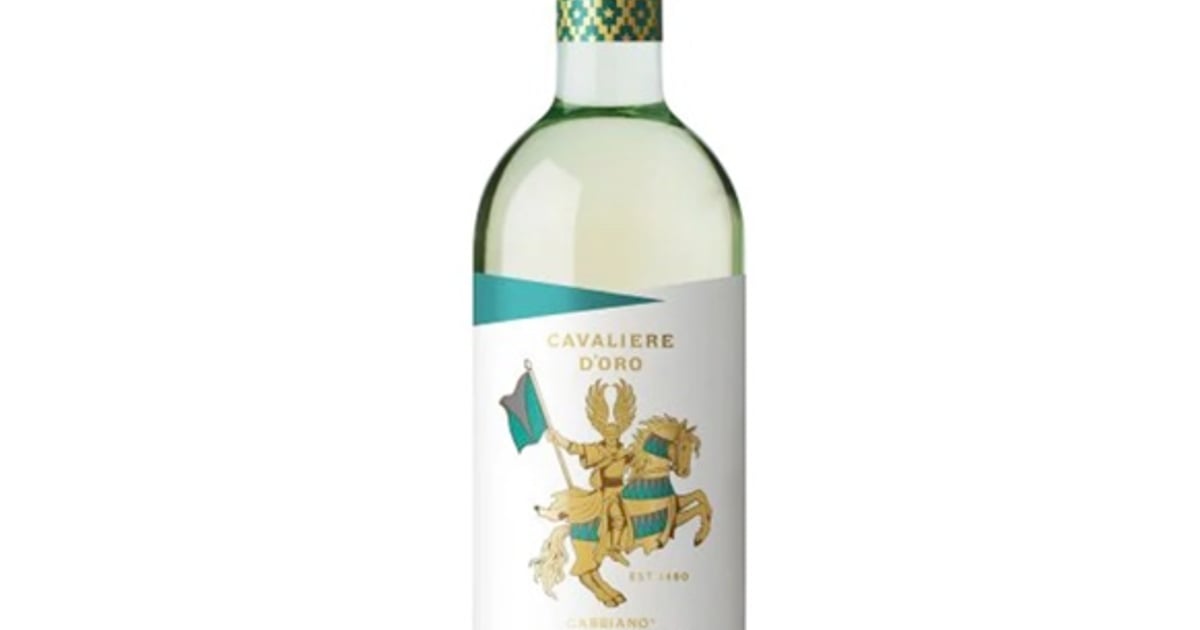 Gabbiano Cavaliere D'Oro Pinot Grigio - New York Style Stone Oven