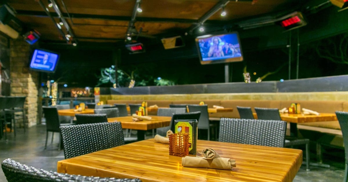 Scottsdale Careers Ling & Louie's Asian Bar and Grill