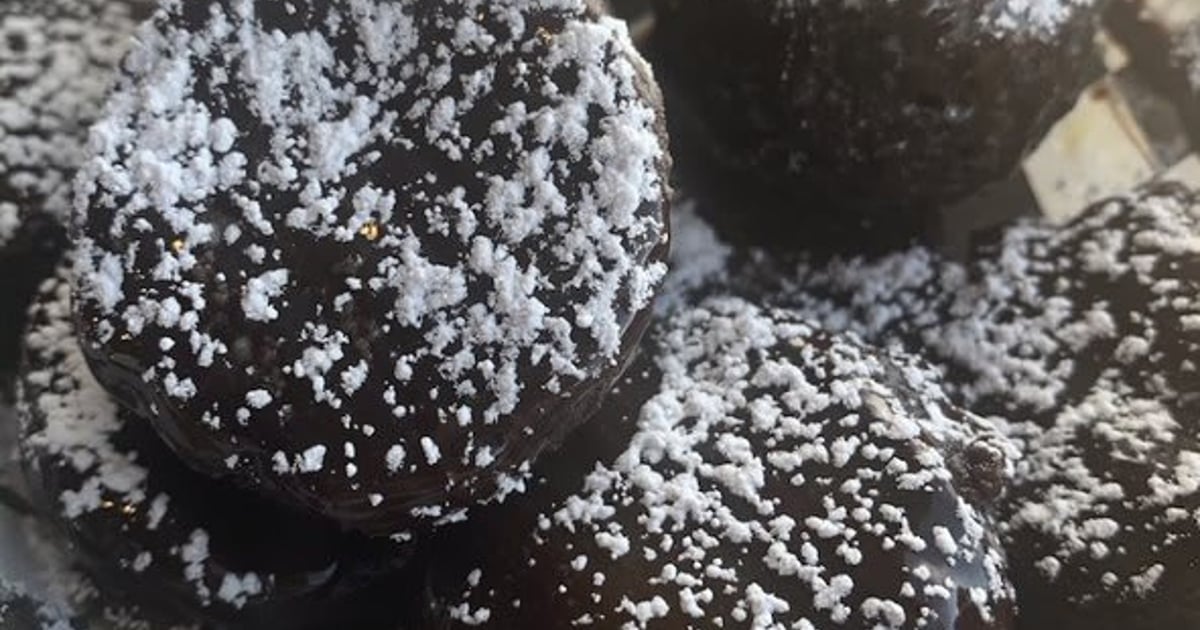 Deep Fried Brownies ToGo Menu Peckish Chicken Wings Restaurant