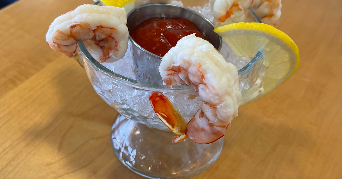 Chilled Jumbo Shrimp Cocktail @ Red Lobster- 120 cals, 9g carbs