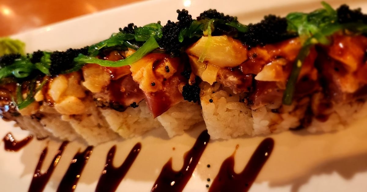 medusa-roll-sushi-japaneiros-sushi-bistro-latin-asian-fusion