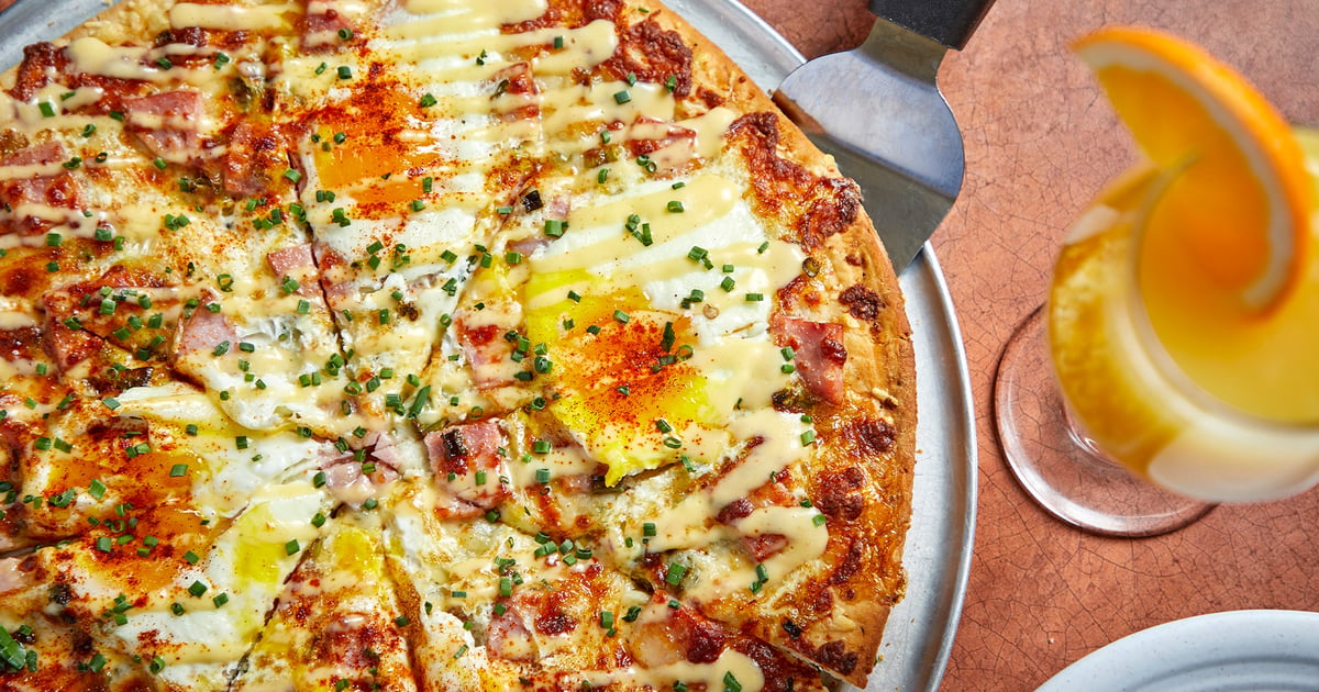 Eggs Benedict Pizza Brunch Menu Moretti's Restaurants Best Thin