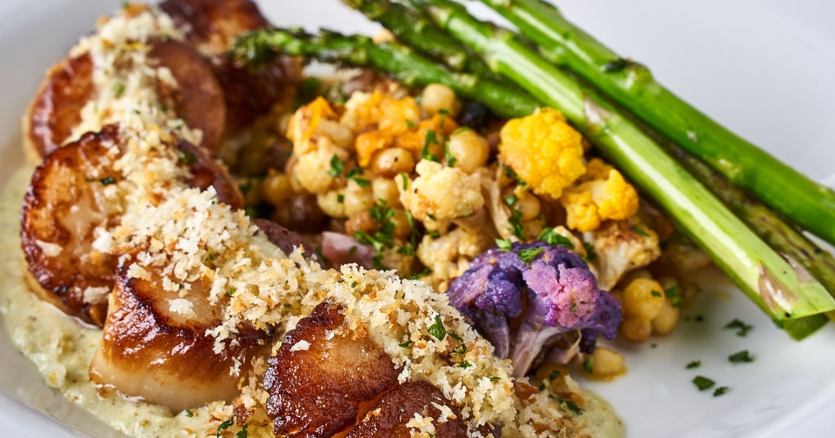 Seared Jumbo Scallops* Dinner High Tide Seafood Bar & Grill