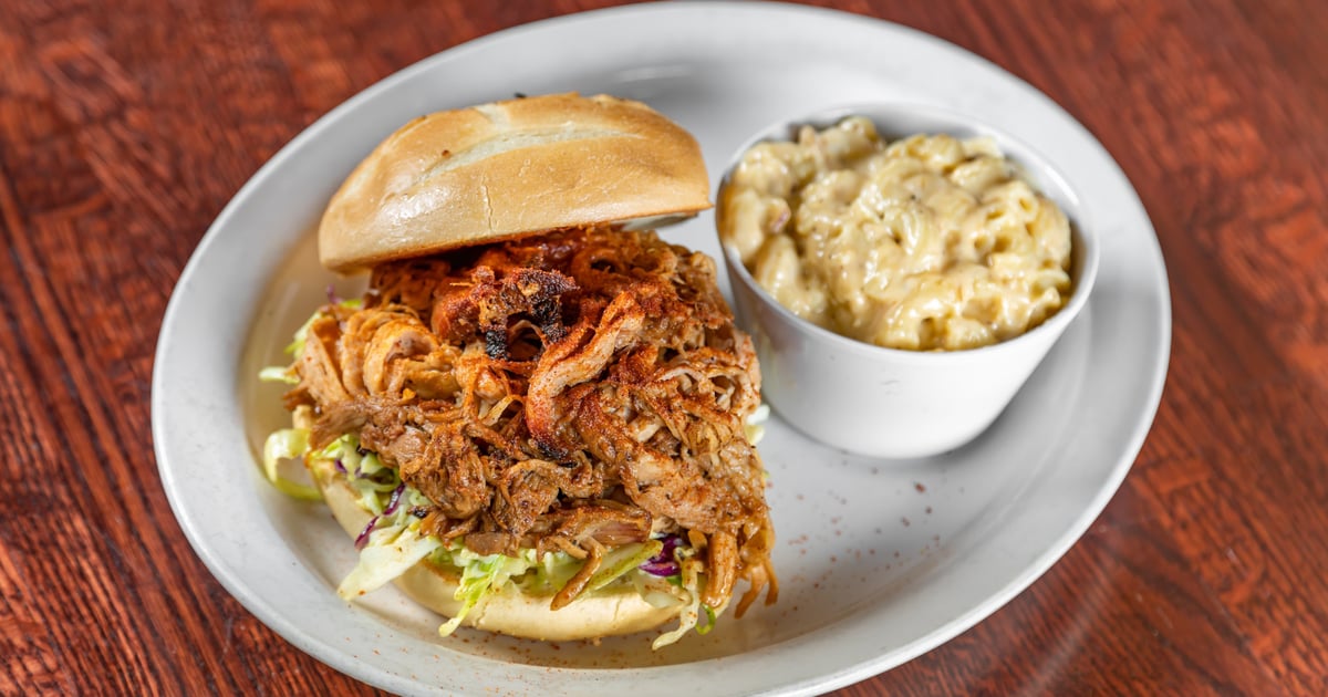 Pulled Chicken Sammy Las Vegas Food Ordering Smoking Pig BBQ