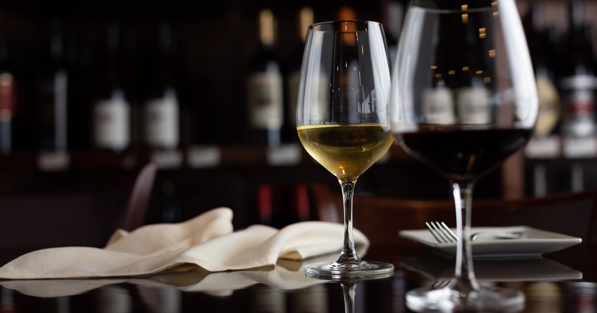 Wine Club Hapy Bistro