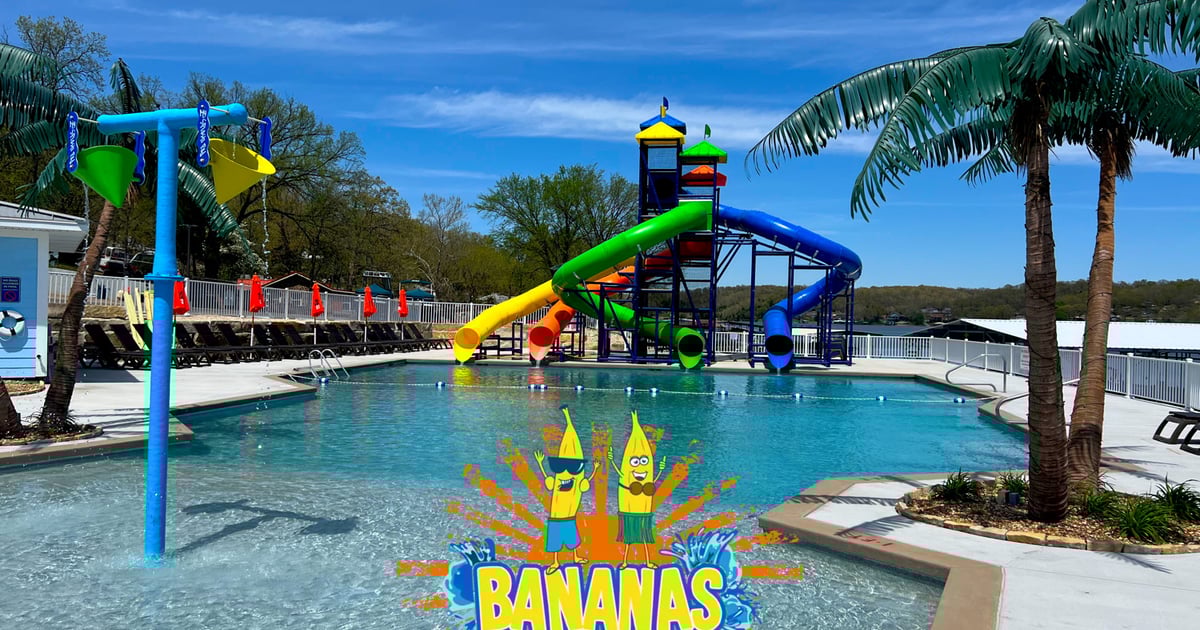 Bananas Waterpark Coconuts Caribbean Beach Bar and Grill