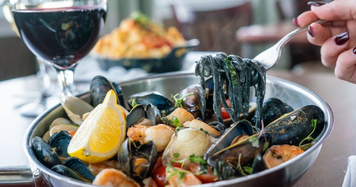 Bay Pointe Waterfront Restaurant Seafood Restaurant in Quincy, MA