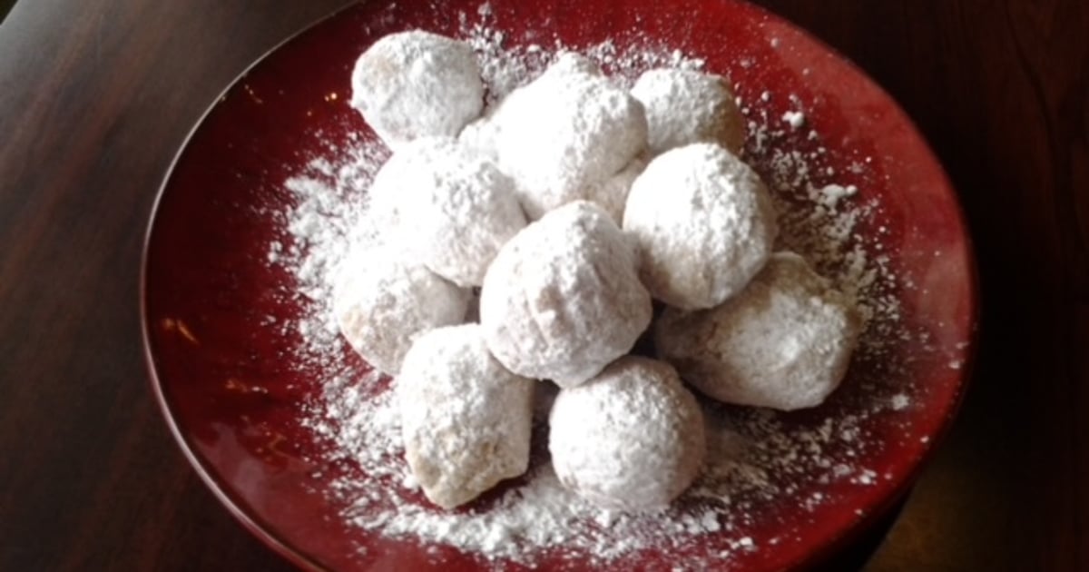 Zeppolis - Mama Romanos | Authentic Italian and Pizza Restaurant