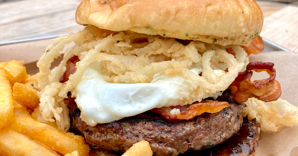 Bacon Bourbon Jam Burger - Food Menu - Santora's Pizza Pub & Grill