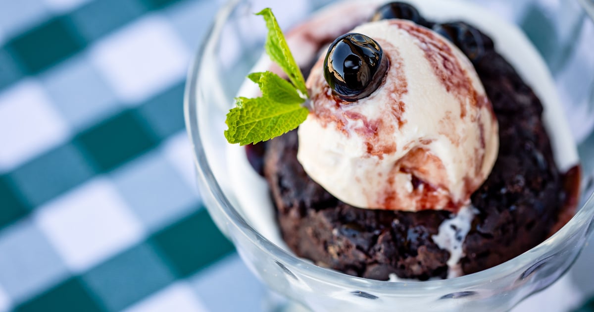 Brownie a La Mode Desserts B.B. Lemon American Restaurant