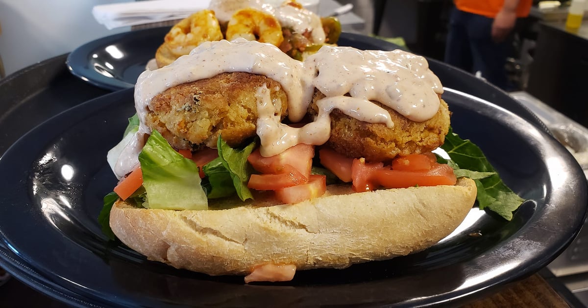 Crab Cake Po'Boy Menu Bayside Bistro