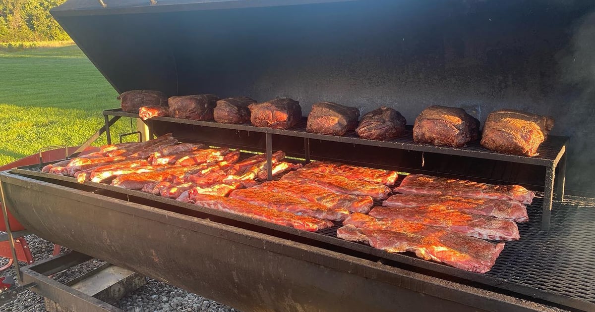 Catering Smokin Barrel BBQ Barbecue Restaurant in Indianapolis, IN