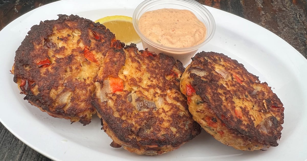 Crab Cakes - Lent Menu Specials - Winking Lizard Tavern