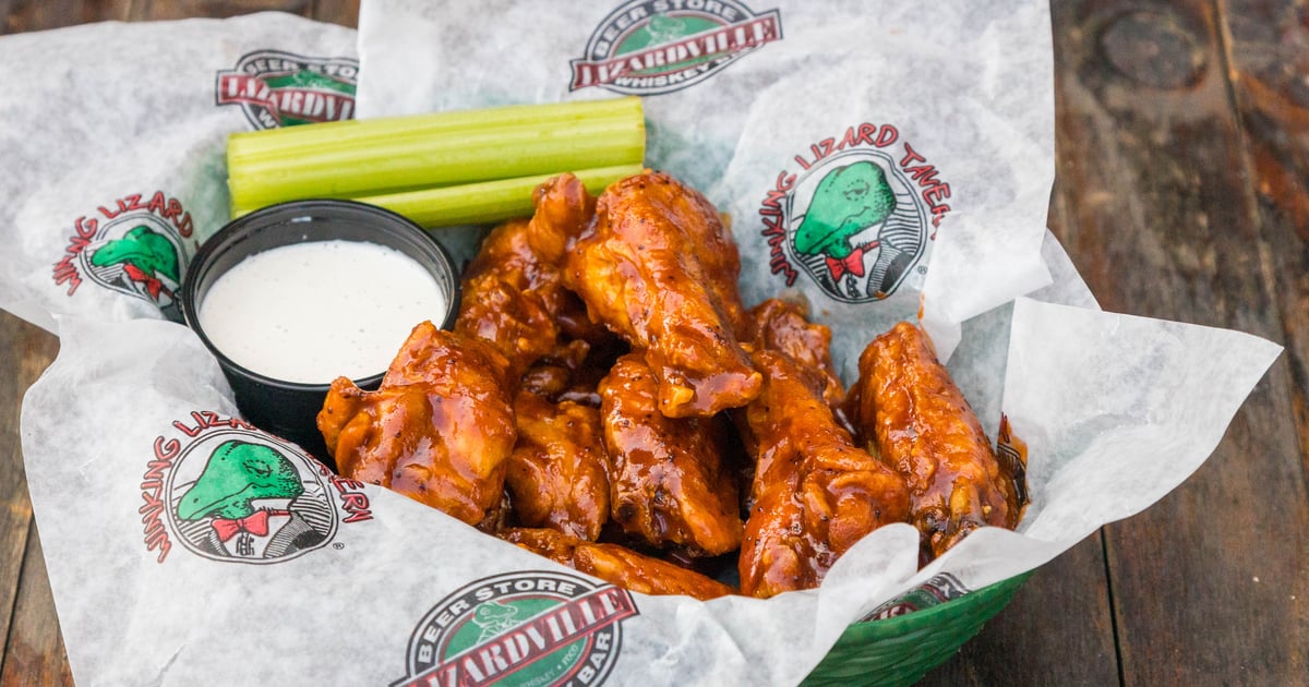 Menus | Lakewood - Winking Lizard Tavern
