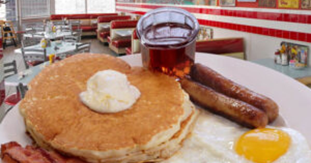 2X2X2X2 Breakfast - White Palace Grill | Chicago's Classic 24-Hour