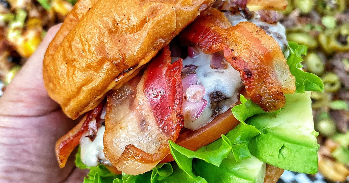 Cali Style Burger Menu Grinderz American Restaurant in Huntington