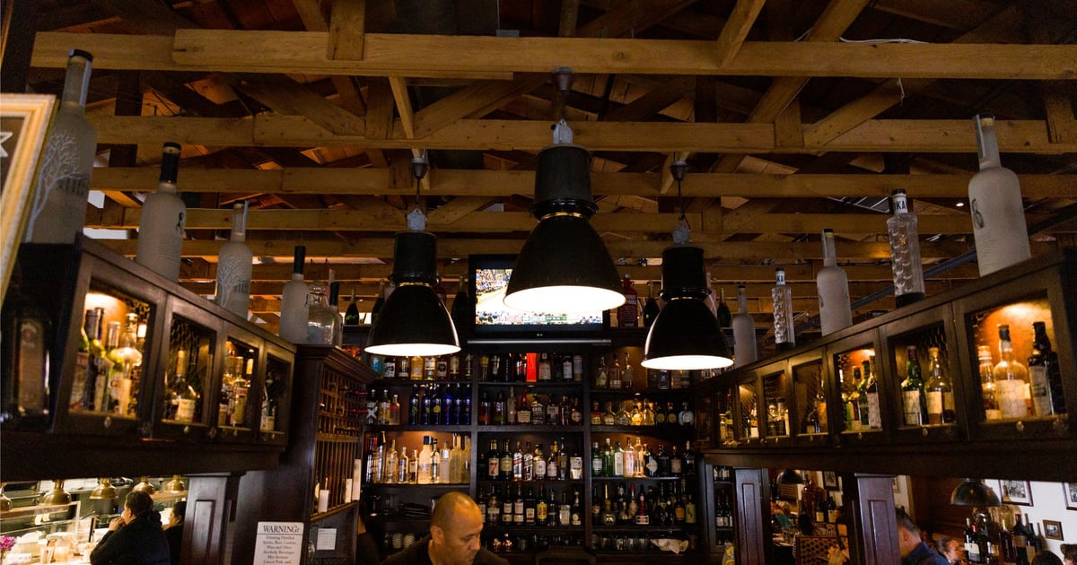 Friends Cafe Fiore Italian Restaurant in Ventura, CA