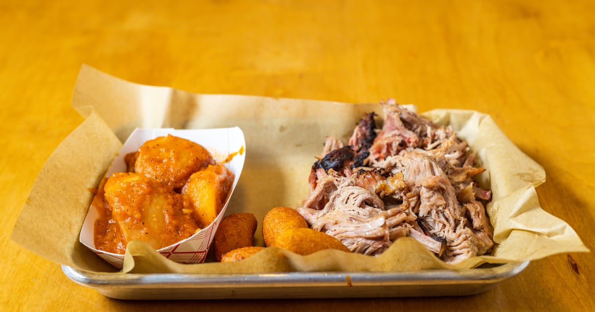 lunch-pulled-pork-plate-lunch-menu-daddy-d-s-bbq