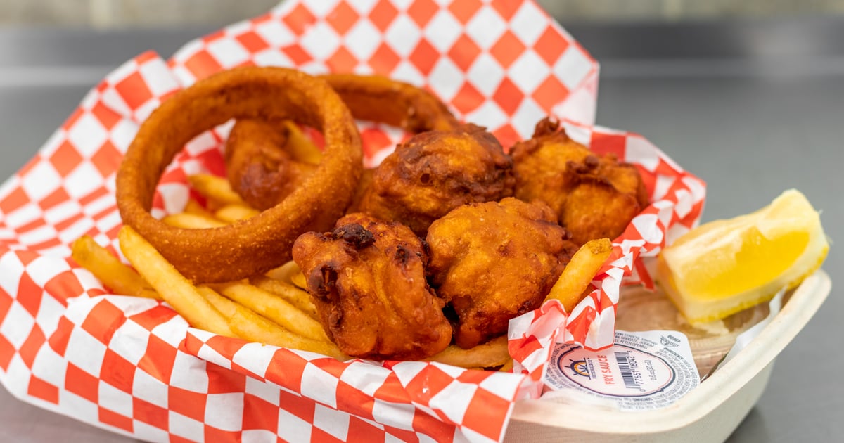 10 Fish & Chips Main Big Bun Drive In American Restaurant in