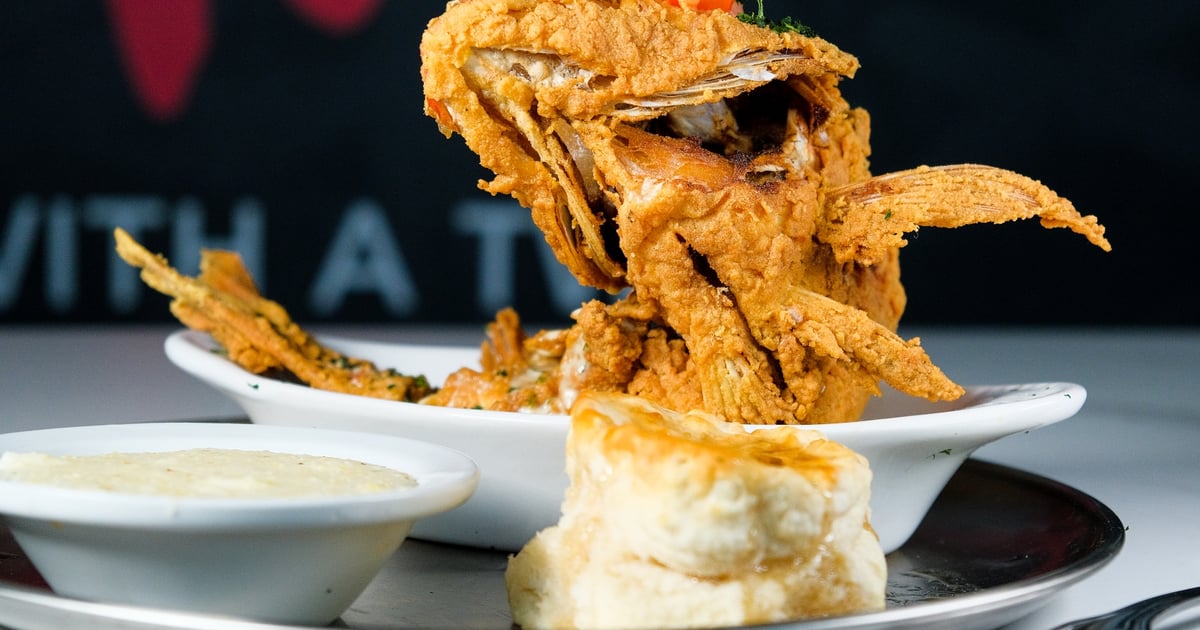 75 South Fish and Grits Brunch Ts Brunch Bar