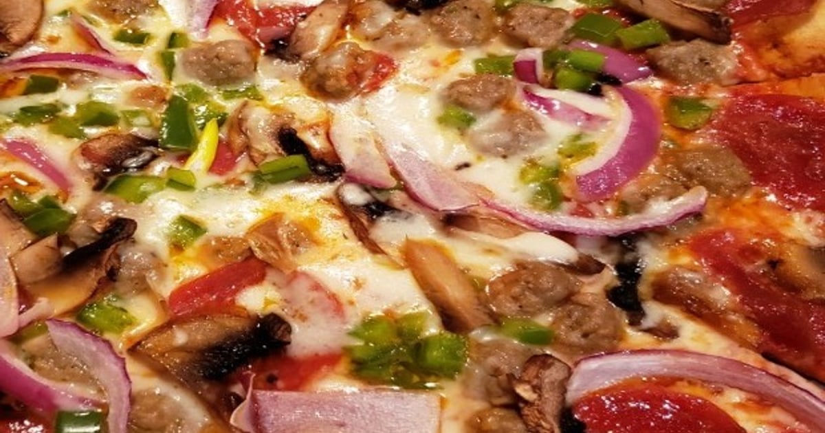 Deluxe Pizza